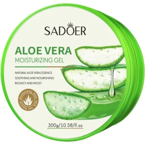 Green 300g tub of SADOER Aloe Vera Moisturizing Gel featuring fresh aloe slices.